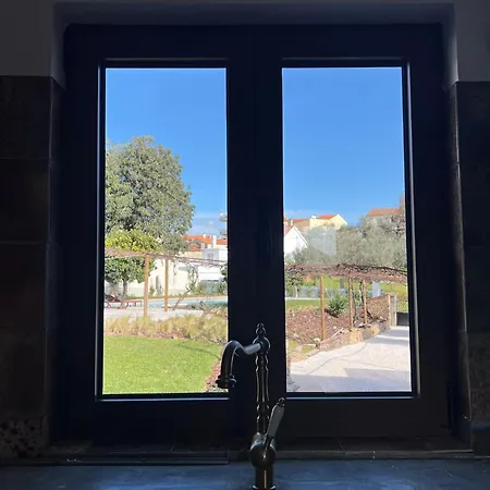 Casa Bizarra Castanheira de Pera